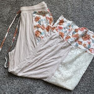 POL crochet lace mix floral pants tan cream flowy nwot